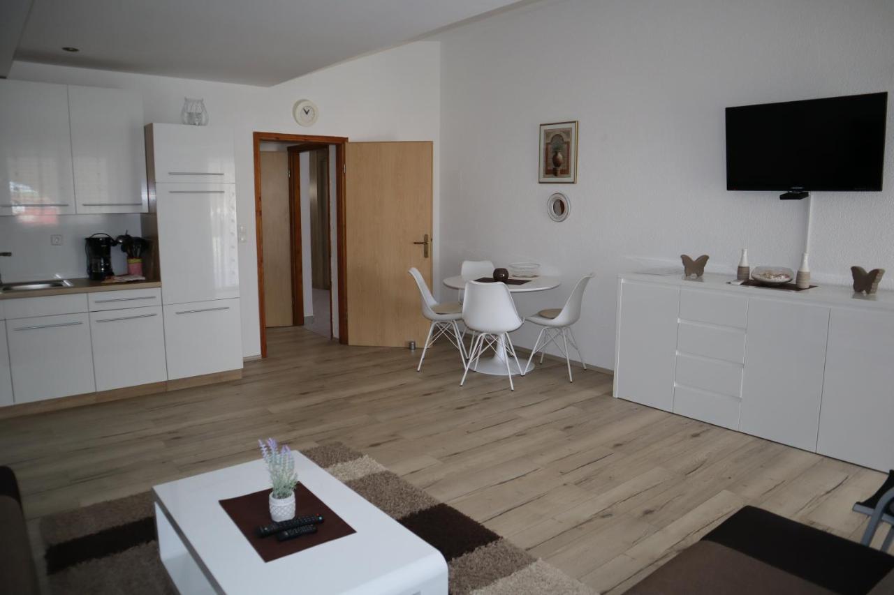 Apartmani Sanja Vir Exteriör bild